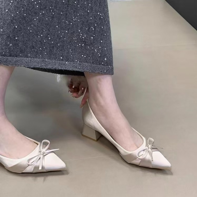 Retro Mid-length Single Shoes  - Women'S Fashion Belts 评论和价格
