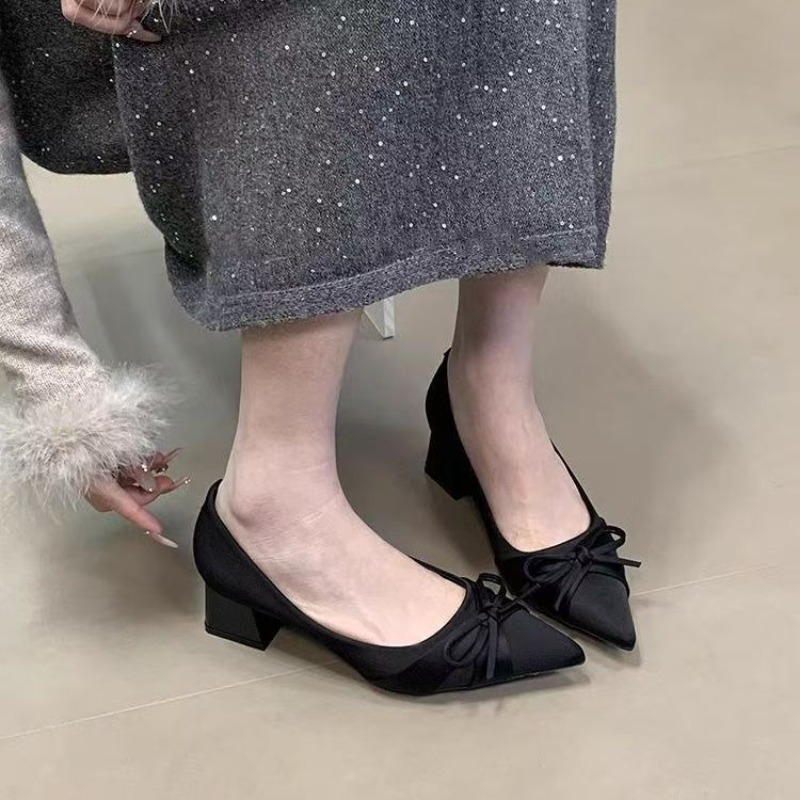 Retro Mid-length Single Shoes  - Women'S Fashion Belts 评论和价格